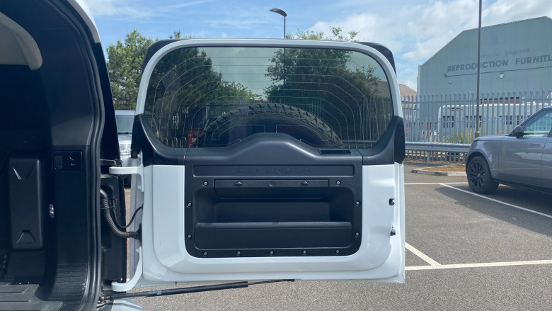 Land Rover Defender 90 Diesel 3.0 D250 Hard Top Auto